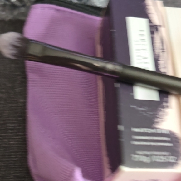 Fenty Beauty Match Stix and Snap Shadows Collection - Picture 6 of 8